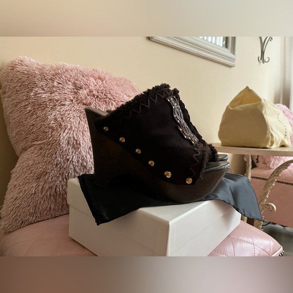 Yves Saint Laurent Shearling & Swede Wooden Vintage Clog🤎 - Picture 13 of 13